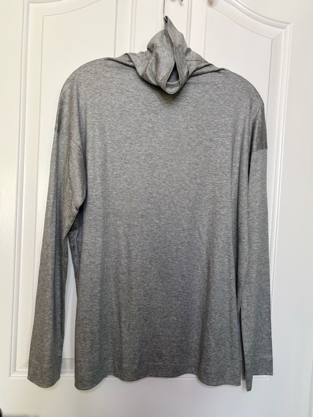 NWT LIS LAREIDA Sasha Women’s Oversized Grey Turtleneck Long Sleeve Top size S